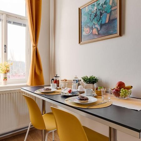 פראג Sunshine Apartment Near The City Center מראה חיצוני תמונה