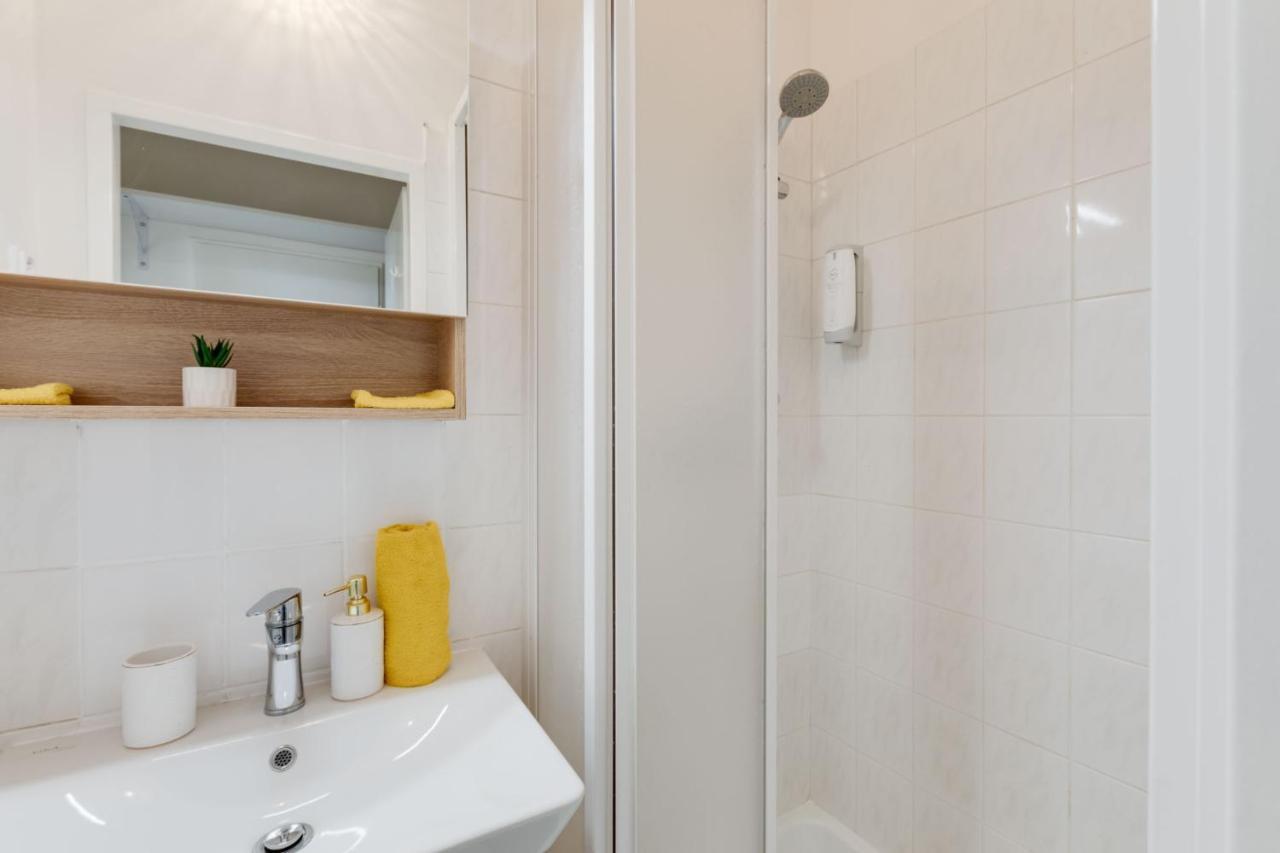פראג Sunshine Apartment Near The City Center מראה חיצוני תמונה
