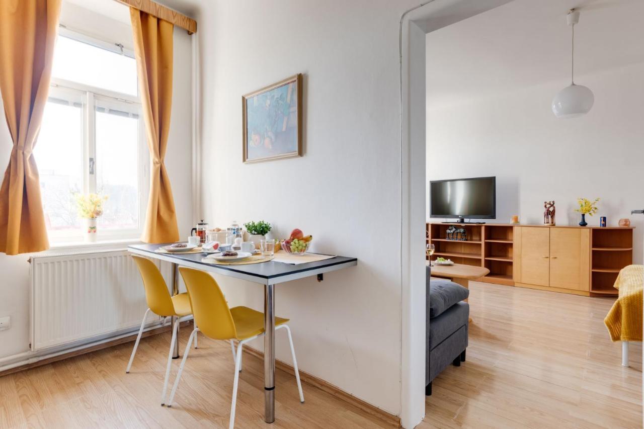 פראג Sunshine Apartment Near The City Center מראה חיצוני תמונה